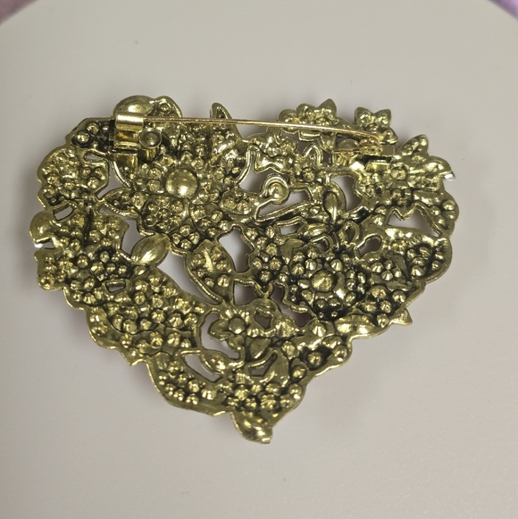 🆕️💗 GOLD-TONE RHINESTONE & PEARL HEART SHAPED FLORAL BROOCH PIN 💗 - Picture 8 of 9